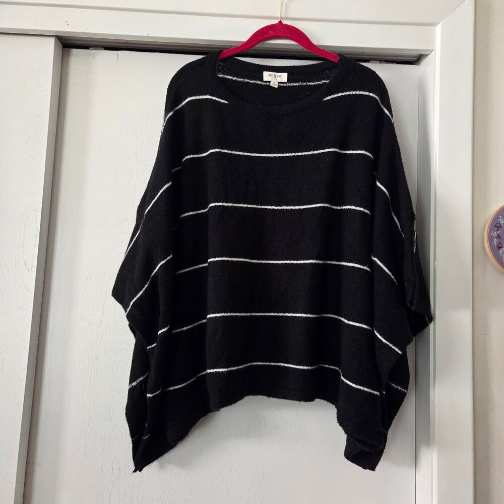 Umgee M Black and White Striped Poncho Sweater Knit Stretch Over-sized Cozy